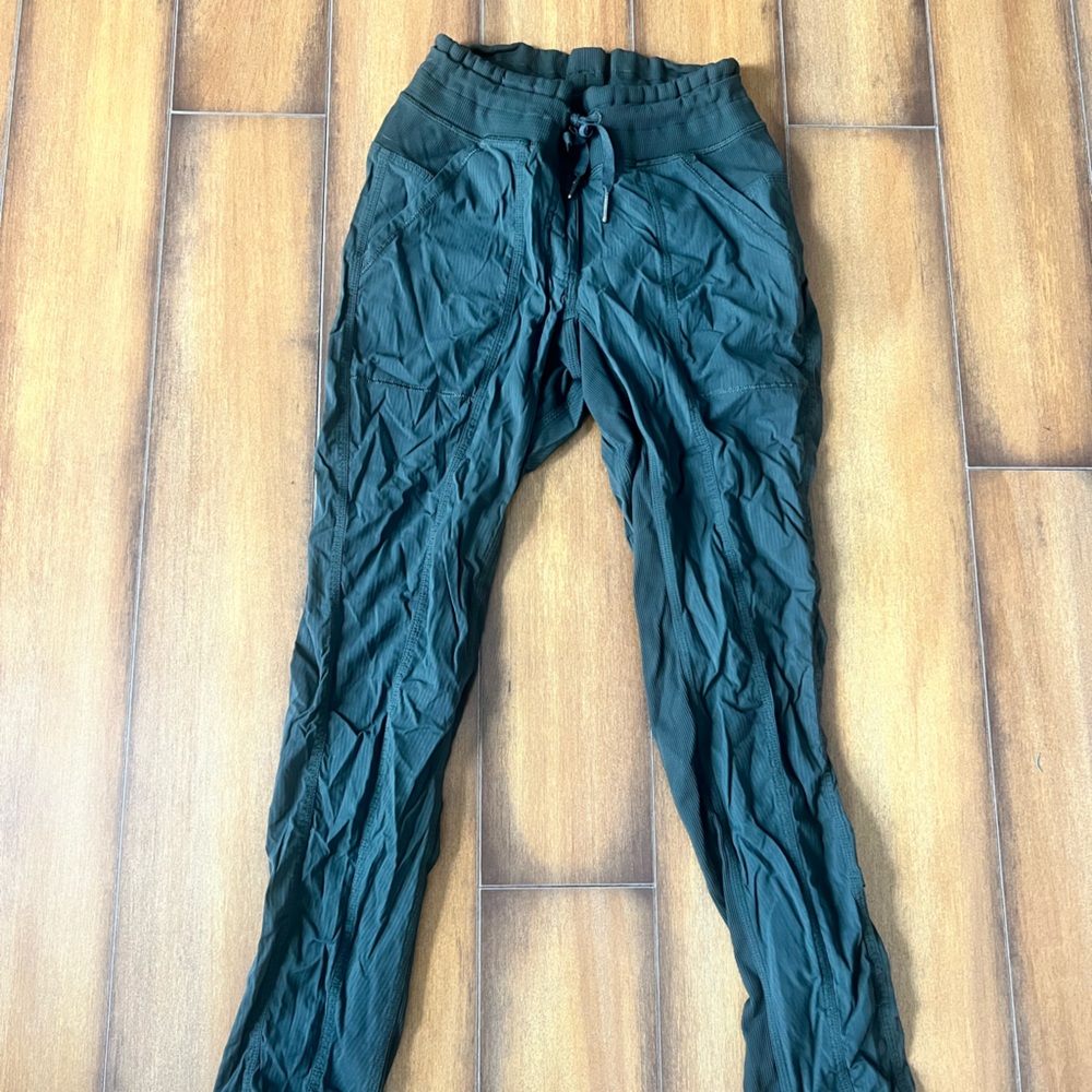 Lululemon studio pants